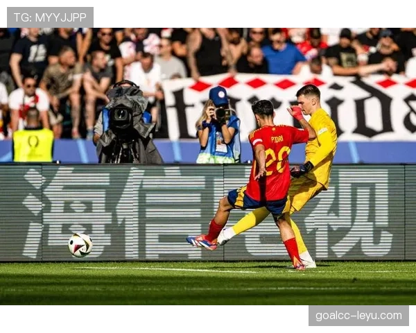 天才前锋再创纪录！历史进球数持续攀升，闪耀足坛得分榜