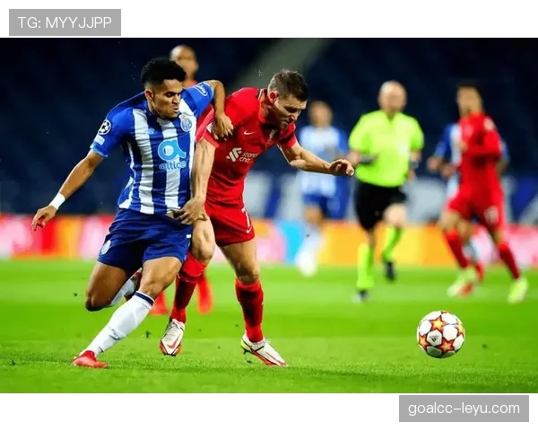 吉马良斯防线坚如磐石,联赛稳固防守助推球队排名攀升 吉马良斯防线坚如磐石,联赛稳固防守助推球队排名攀升